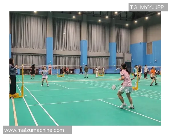 赛后分析:上海羽毛球队与西安羽毛球队的默契配合与战术探讨 赛后分析:上海羽毛球队与西安羽毛球队的默契配合与战术探讨