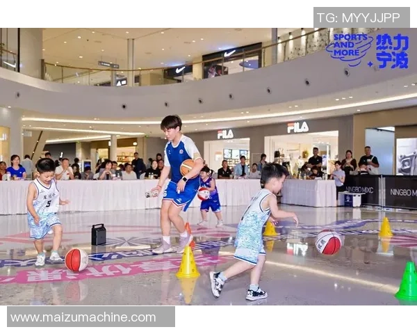 足球明星手机壳动漫风潮来袭打造你的个性化球迷装备 足球明星手机壳动漫风潮来袭打造你的个性化球迷装备